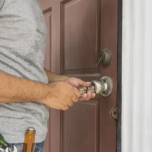 Central Locksmith Store Columbus, OH 614-347-6537 - locks-replace-01